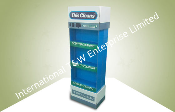 Καλή τιμή. Το διπλό πρόσωπο παρουσιάζει ότι τρεις POS ραφιών επιδείξεις χαρτονιού πωλούν τα καθαρίζοντας προϊόντα σε απευθείας σύνδεση